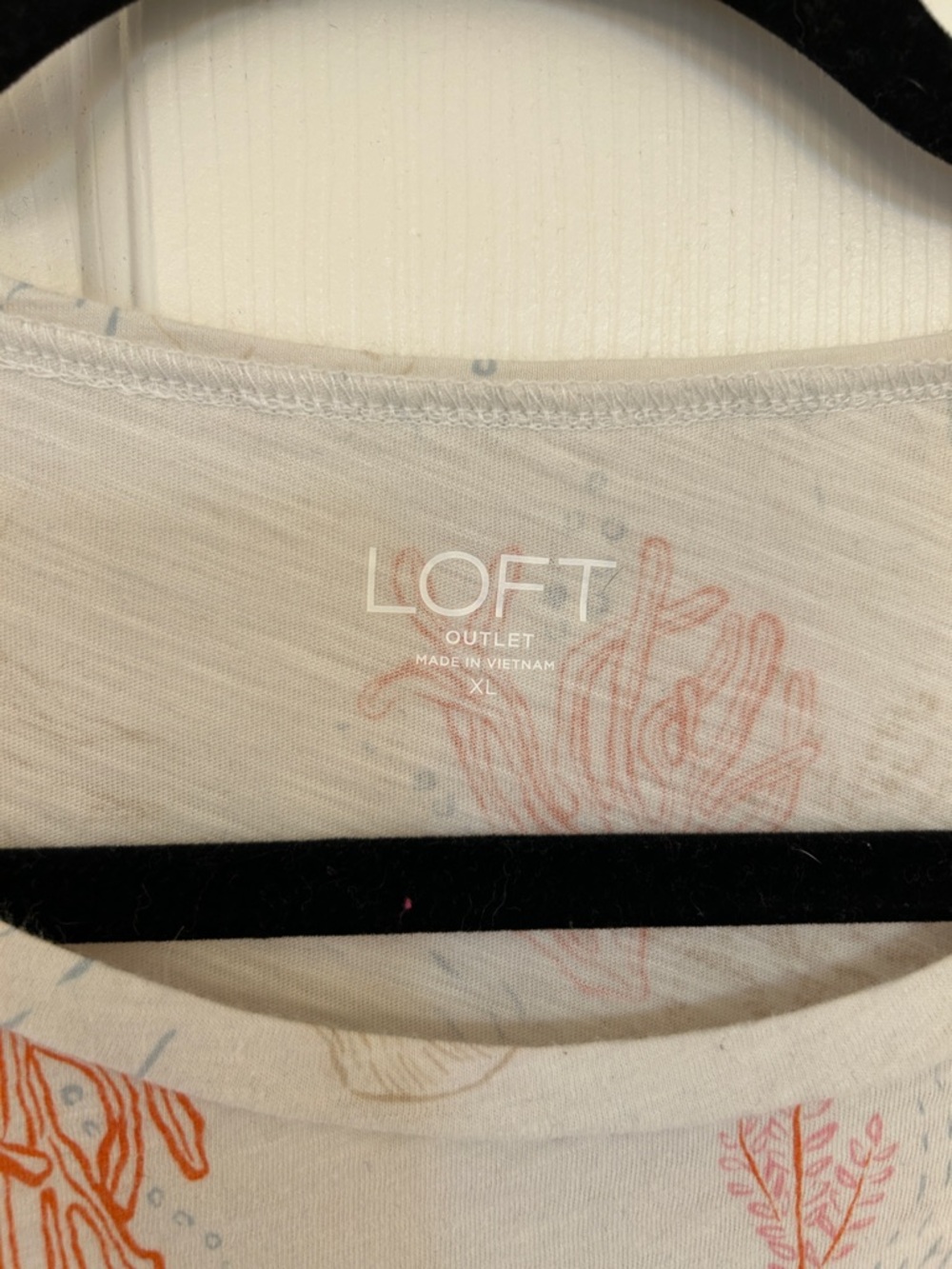 LOFT White Short Sleeve Cotton Tee with Coral & Shell Motif XL - Picture 2 of 5